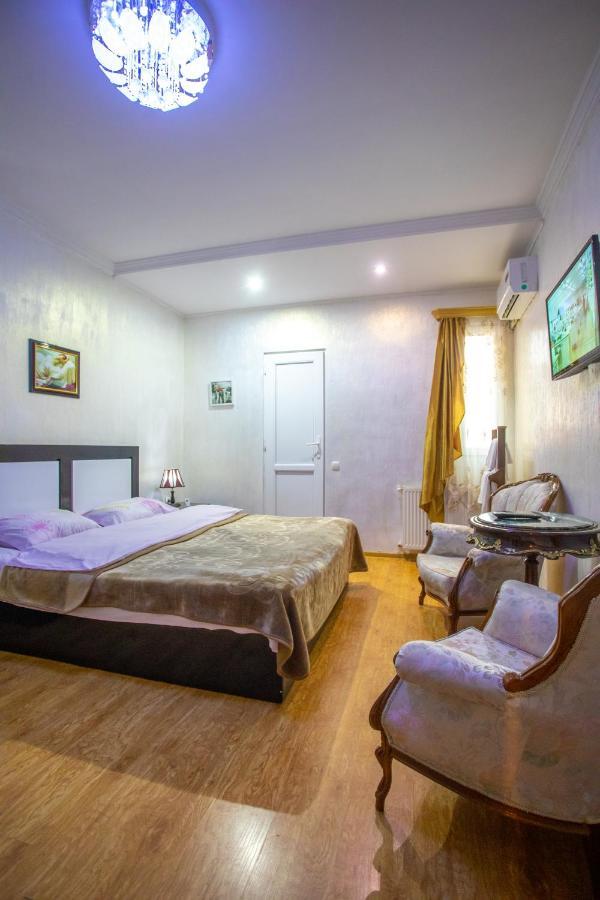 Hotel Mkudro Кутаїсі Екстер'єр фото
