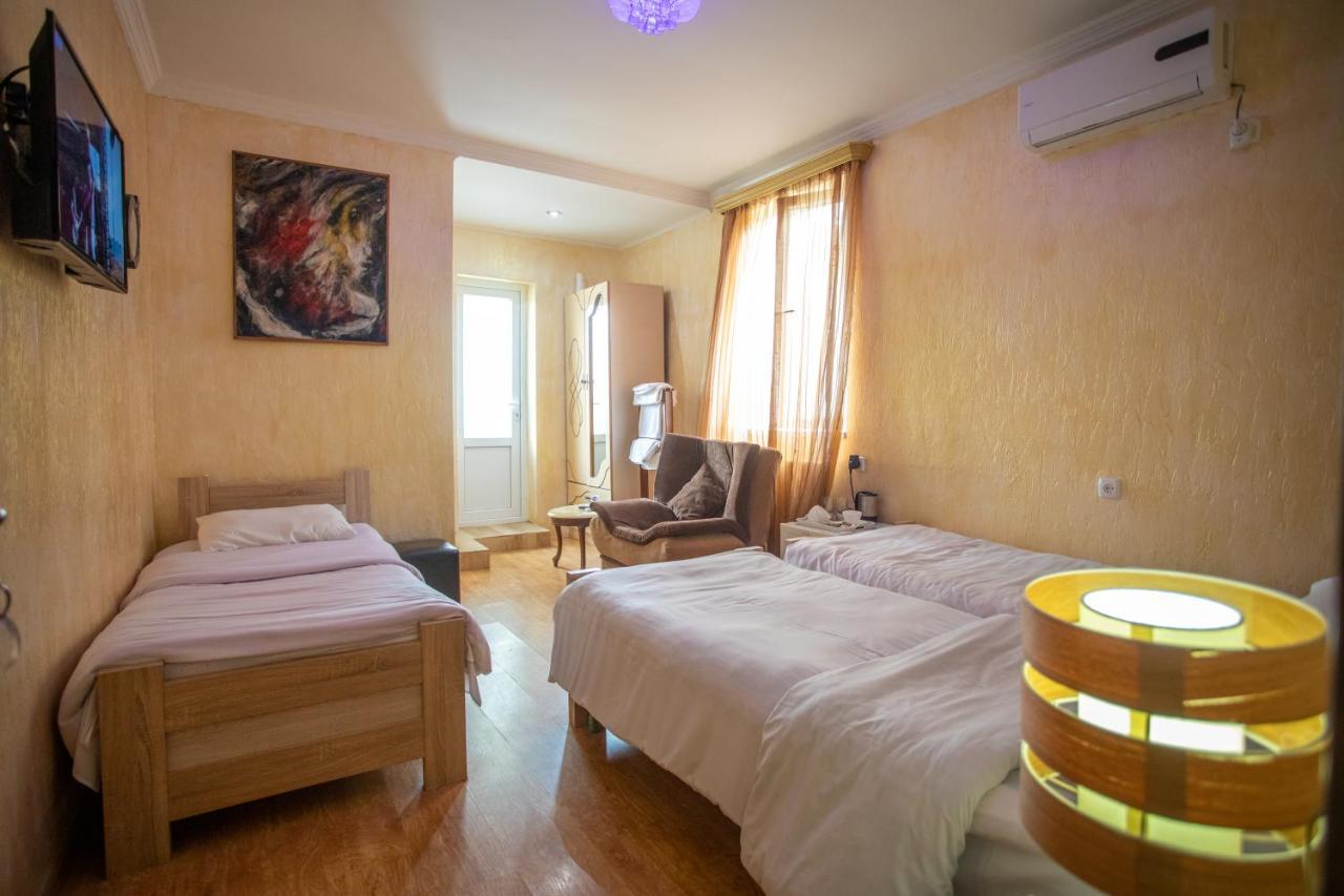 Hotel Mkudro Кутаїсі Екстер'єр фото