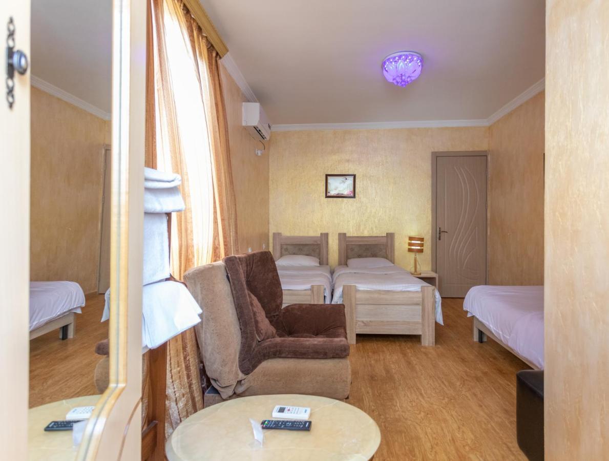 Hotel Mkudro Кутаїсі Екстер'єр фото